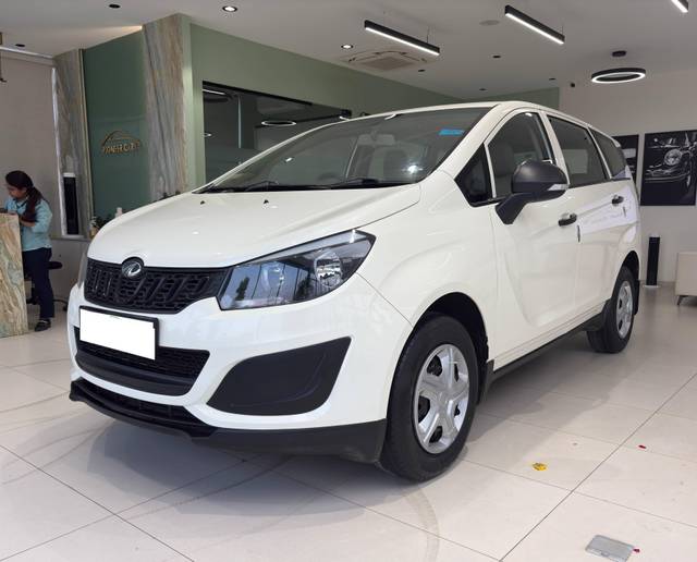 https://images10.gaadi.com/usedcar_image/4505462/original/processed_aacd7cf5194dfa2b01205ea638921276.jpg?imwidth=6401