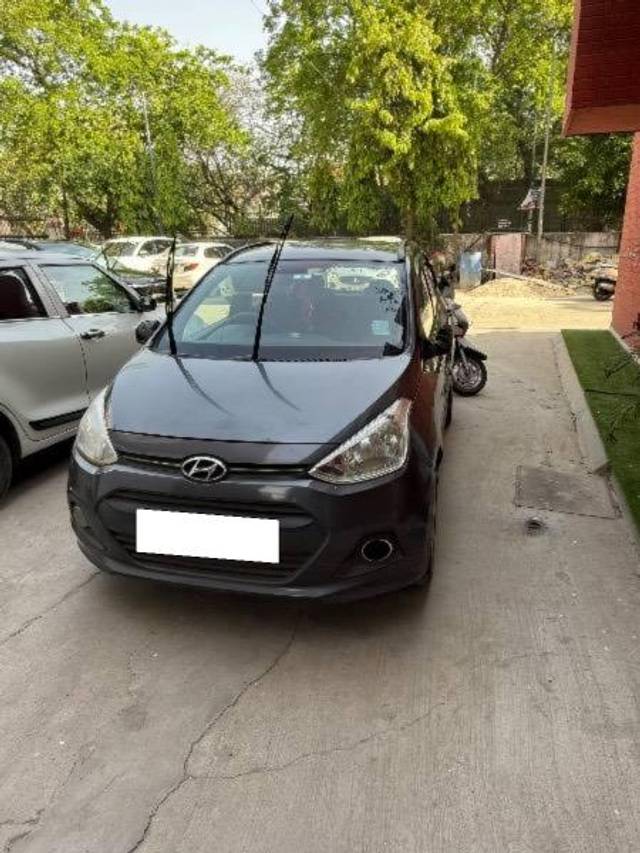 https://images10.gaadi.com/usedcar_image/4505475/original/processed_9c9c5e8c-240b-4637-b86d-5cb2d737f85b.jpeg?imwidth=6400
