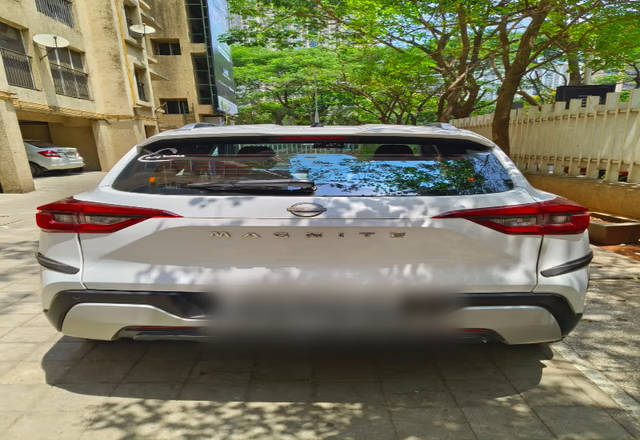 https://images10.gaadi.com/usedcar_image/4505648/original/95bc0485-35fb-4fb1-811b-1375b7c4e712.?imwidth=6402