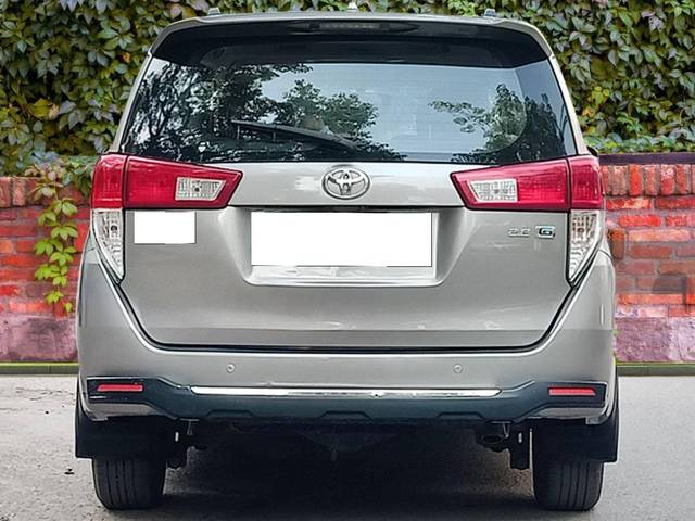 https://images10.gaadi.com/usedcar_image/4505863/original/processed_c51cac889f0c999642787a3c45ce50c2.jpg?imwidth=6402