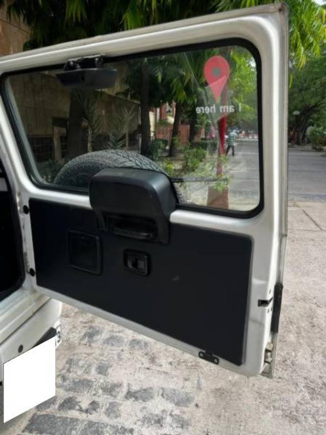 https://images10.gaadi.com/usedcar_image/4505976/original/processed_80bd0c15-8f2d-40df-8a8d-3191ff746f1a.jpeg?imwidth=6402