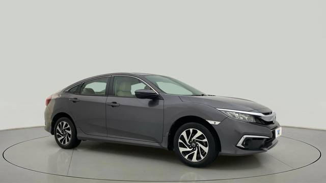 https://images10.gaadi.com/usedcar_image/4506139/original/abbc3e54cf123c9a78dab0ff45e50767.jpg?imwidth=6400