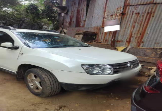 https://images10.gaadi.com/usedcar_image/4506240/original/a1389523-2141-4ad3-9ecb-56459c703f35.?imwidth=6401