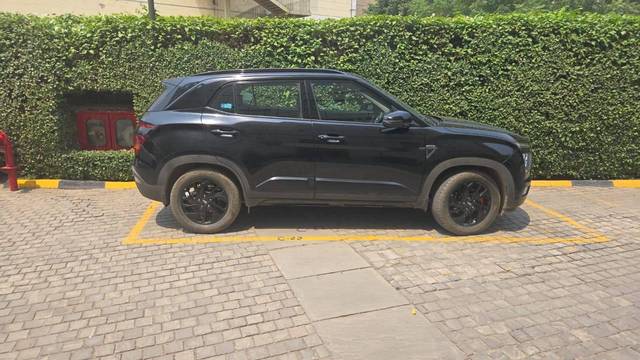 https://images10.gaadi.com/usedcar_image/4506424/original/processed_b7785fd1-be53-4a5a-a776-6fd64e42b37d.jpg?imwidth=6401