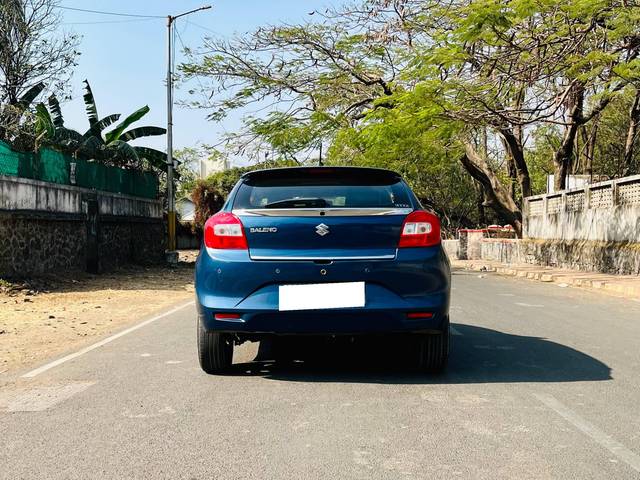 https://images10.gaadi.com/usedcar_image/4506577/original/processed_0a5d9ccf3f5d56c986cdd64a37f8a8b8.jpg?imwidth=6402