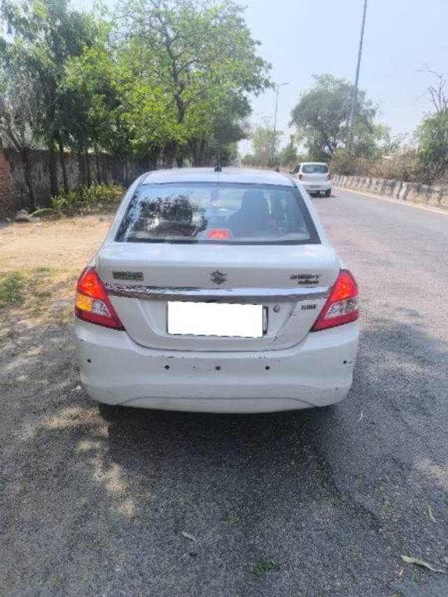 https://images10.gaadi.com/usedcar_image/4506671/original/processed_e8e248f0-b34f-4374-8570-683e87890b17.jpg?imwidth=6401
