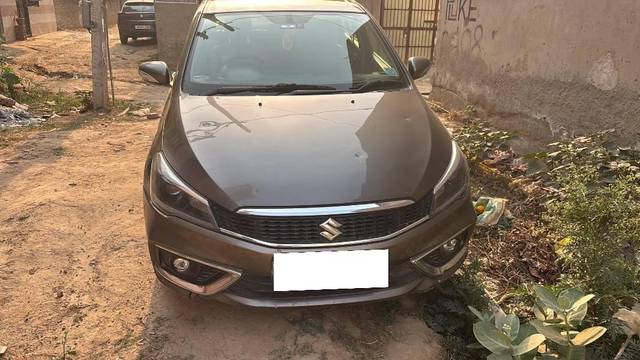 https://images10.gaadi.com/usedcar_image/4506799/original/processed_859e460a-1df8-434d-bd20-ea12ad8e0f5e.jpeg?imwidth=6402