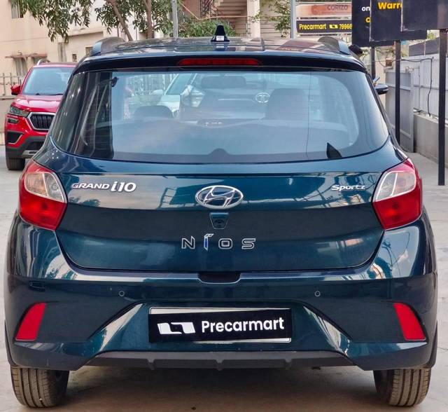 https://images10.gaadi.com/usedcar_image/4506969/original/processed_fde7ab1ad3b114b4eb1f909cc729c48b.jpeg?imwidth=6402