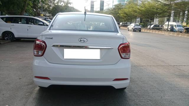 https://images10.gaadi.com/usedcar_image/4507018/original/processed_544f66c9a8959a0975dca796581d1e1d.jpg?imwidth=6402