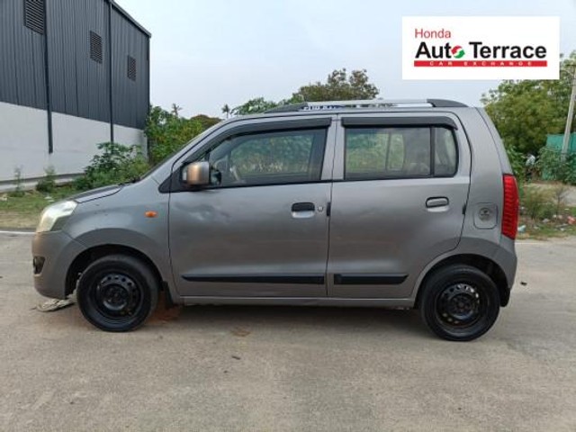 Second-hand 2013 Maruti Wagon R VXI for sale in Thanjavur-5
