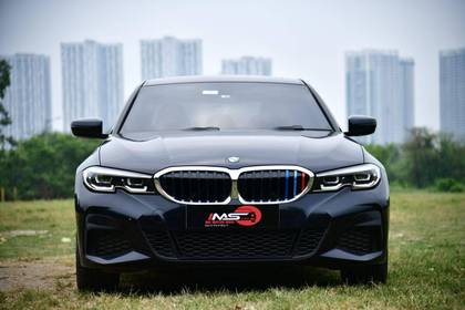 BMW 3 Series Long Wheelbase 330Li M Sport First Edition