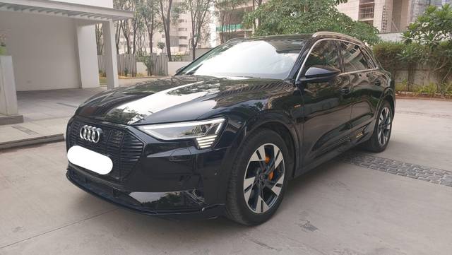 https://images10.gaadi.com/usedcar_image/4507186/original/processed_b0a2ceec12bf787300bb83d69914fe4e.jpg?imwidth=6402