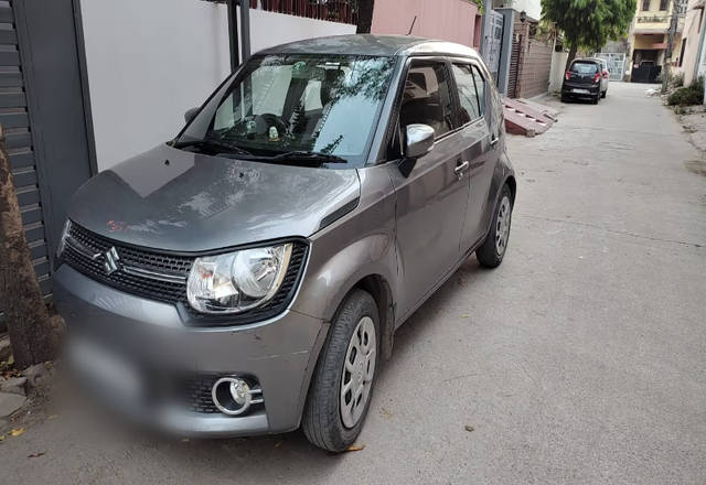 https://images10.gaadi.com/usedcar_image/4507227/original/15098ae2-10f3-4220-8a18-b9edee62fe9a.?imwidth=6401