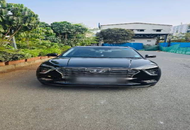 https://images10.gaadi.com/usedcar_image/4507239/original/81609c4f-2367-43f9-9c1b-147de2534e2c.?imwidth=6400