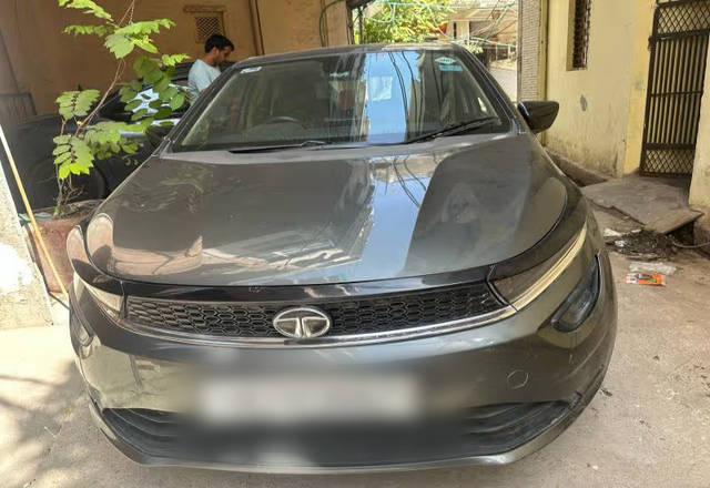 https://images10.gaadi.com/usedcar_image/4507291/original/5e17c95b-4b90-4ce4-b72f-e26f30111011.?imwidth=6400