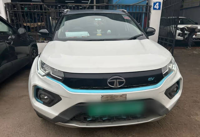 https://images10.gaadi.com/usedcar_image/4507460/original/29a18bc7-b4e0-4449-9281-71ac7fa5691e.?imwidth=6400