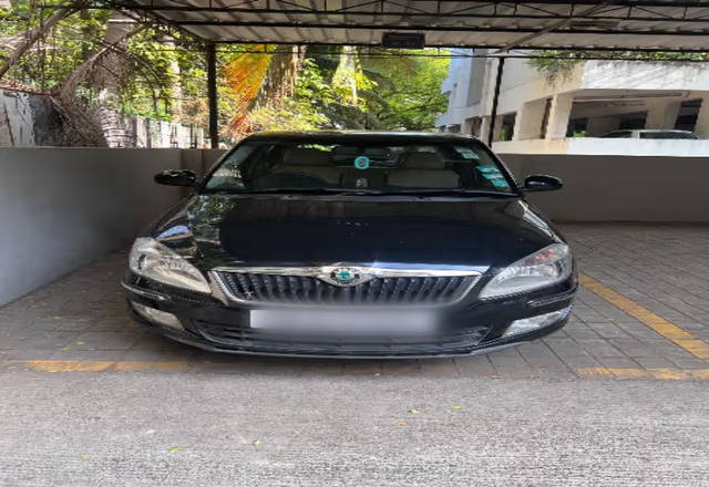https://images10.gaadi.com/usedcar_image/4507641/original/0239aee2-da1a-404d-9ebe-dd19b4e6c79f.?imwidth=6400