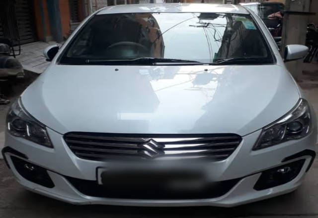 https://images10.gaadi.com/usedcar_image/4507664/original/2161d991-59b4-4fff-a653-0679fa3dbf38.?imwidth=6400