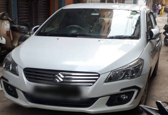 https://images10.gaadi.com/usedcar_image/4507664/original/a2fcec55-11ef-4c31-ada6-332ee0c2c6a1.?imwidth=6402