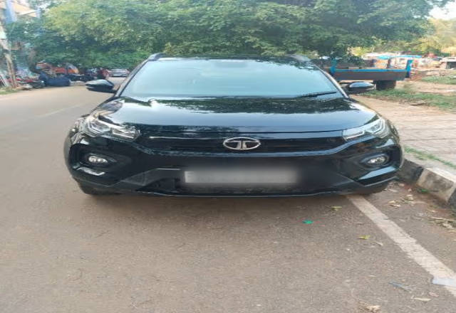 https://images10.gaadi.com/usedcar_image/4507721/original/0f51ec08-0e6f-4c2e-9ebf-4fabc0baec62.?imwidth=6400
