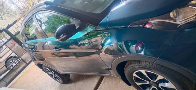 https://images10.gaadi.com/usedcar_image/4507886/original/processed_b2514cd8-c517-4472-a105-73b6d31f2005.jpg?imwidth=6400