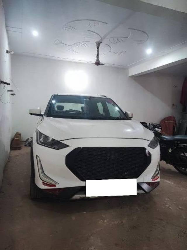https://images10.gaadi.com/usedcar_image/4507904/original/processed_b4571357-df44-4635-b795-52d5a6a90f78.jpeg?imwidth=6400