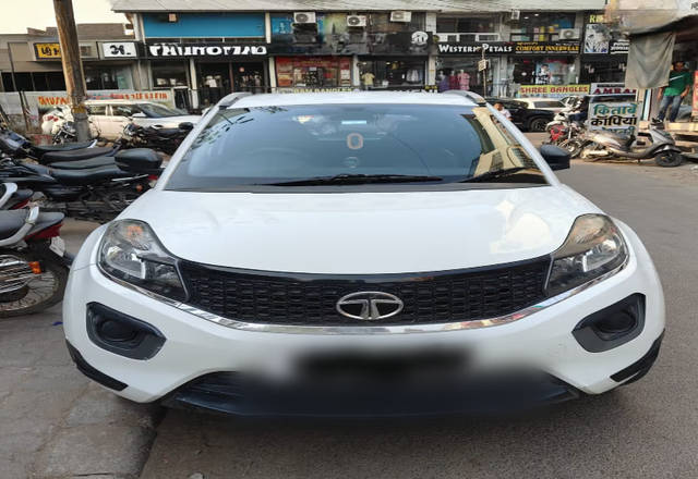 https://images10.gaadi.com/usedcar_image/4507963/original/ecfb290c-9c7f-47ee-9792-75b8cca686d0.?imwidth=6400