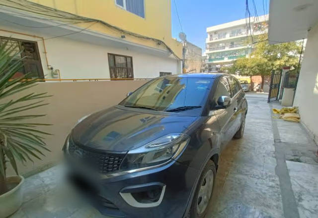 https://images10.gaadi.com/usedcar_image/4507981/original/40d08033-848e-4727-94cc-52e5305d4001.?imwidth=6400