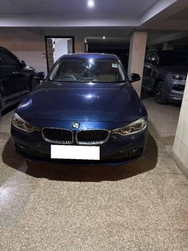 https://images10.gaadi.com/usedcar_image/4507997/original/processed_21cd0abc-3ec5-4000-8a1c-47d4249d8e12.jpg?imwidth=6400