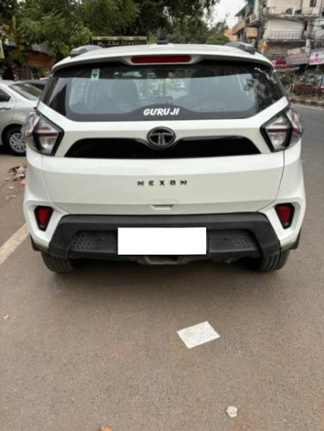 https://images10.gaadi.com/usedcar_image/4508014/original/processed_032d7e8b-8ca7-46d7-9068-e648053a454b.jpg?imwidth=6401