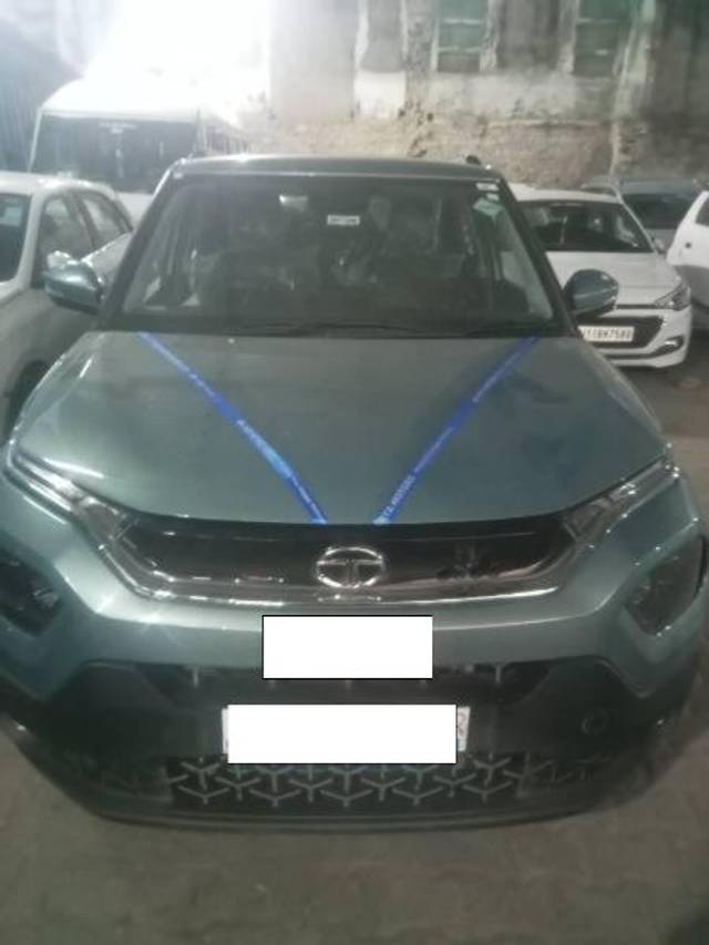 https://images10.gaadi.com/usedcar_image/4508078/original/processed_18a302f9-edf4-4f67-a4c1-e374f1a8cdf5.jpg?imwidth=6400