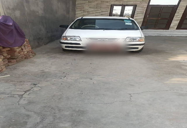 https://images10.gaadi.com/usedcar_image/4508133/original/febab698-c6a5-422d-9150-1e2bd52bc15a.?imwidth=6402