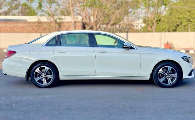 https://images10.gaadi.com/usedcar_image/4508168/original/processed_eb32b015-6113-4514-8f2d-191625561b29.jpg?imwidth=6401