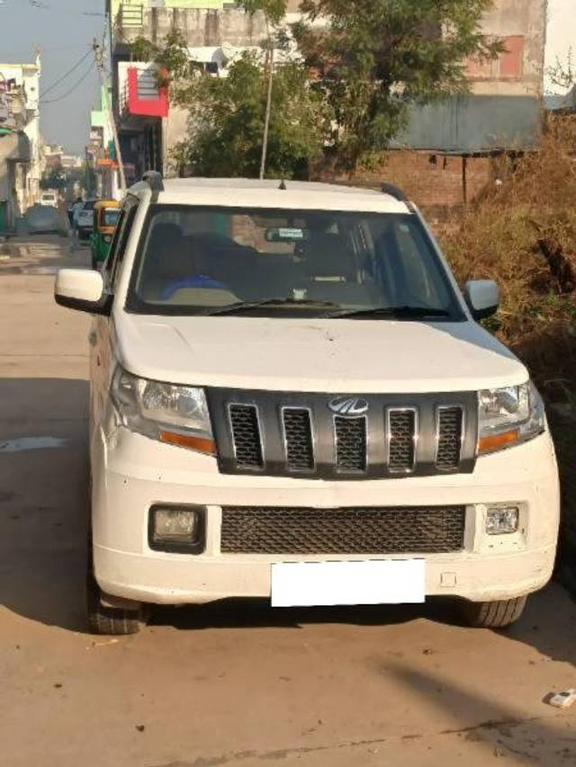 https://images10.gaadi.com/usedcar_image/4508172/original/processed_4b0b4967-4c94-4e31-ba26-24926922de29.jpg?imwidth=6402