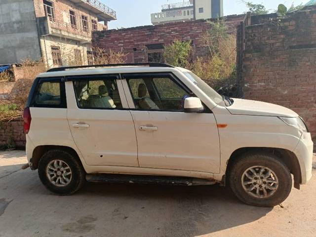 https://images10.gaadi.com/usedcar_image/4508172/original/processed_bd84d1db-ef31-4af3-89c1-9cb80d022b8c.jpg?imwidth=6401