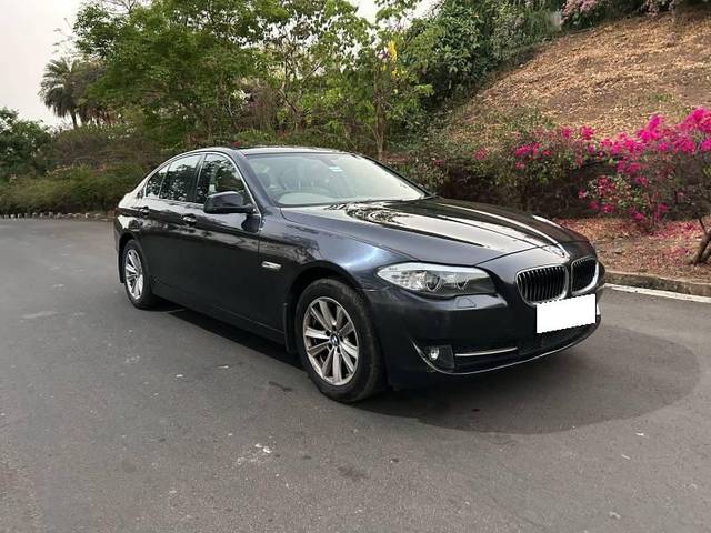 https://images10.gaadi.com/usedcar_image/4508288/original/processed_426c77ee-03cd-4465-8686-876d581413bd.jpg?imwidth=6400