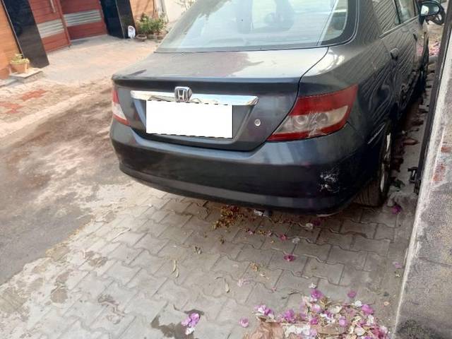 https://images10.gaadi.com/usedcar_image/4508323/original/processed_ad23ddac-7535-457e-9319-b0662824c348.jpg?imwidth=6401