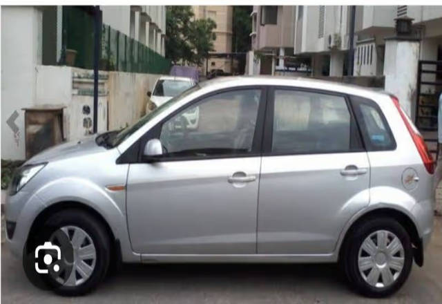 https://images10.gaadi.com/usedcar_image/4508355/original/c1110bb3-1509-4419-8570-80e0930dce42.?imwidth=6400