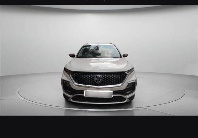 https://images10.gaadi.com/usedcar_image/4508361/original/processed_f8e2110f-71c6-43ab-83d3-3d5fd782b4db.jpeg?imwidth=6401