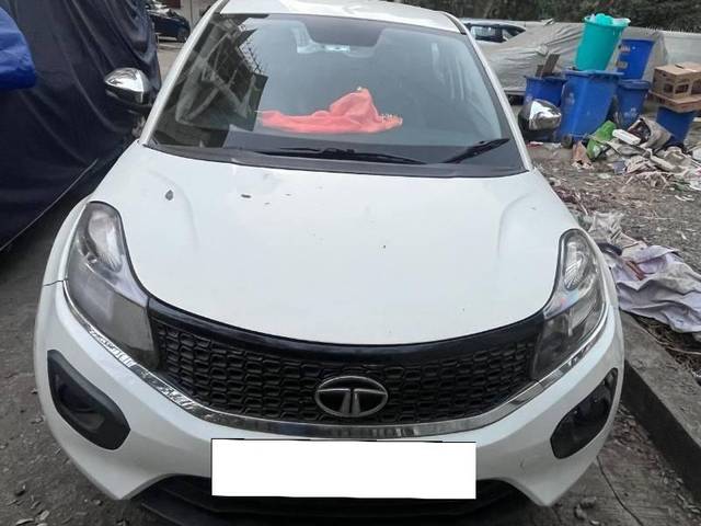 https://images10.gaadi.com/usedcar_image/4508364/original/processed_86e5a8c9-cd74-4540-bc8d-121530e9f524.jpg?imwidth=6402