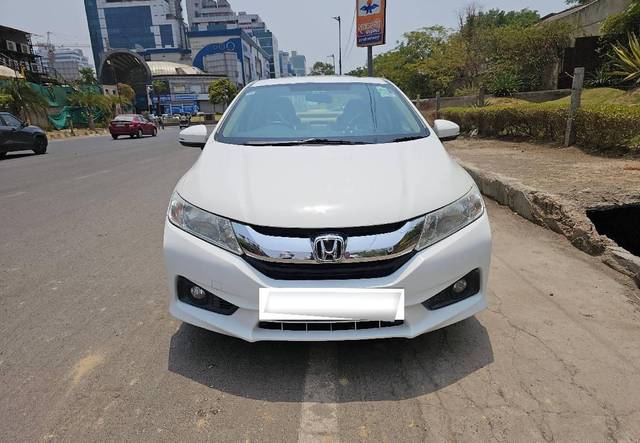 https://images10.gaadi.com/usedcar_image/4508393/original/processed_3d02059d-bd26-4eb1-8b90-fbc0759426ab.jpg?imwidth=6400