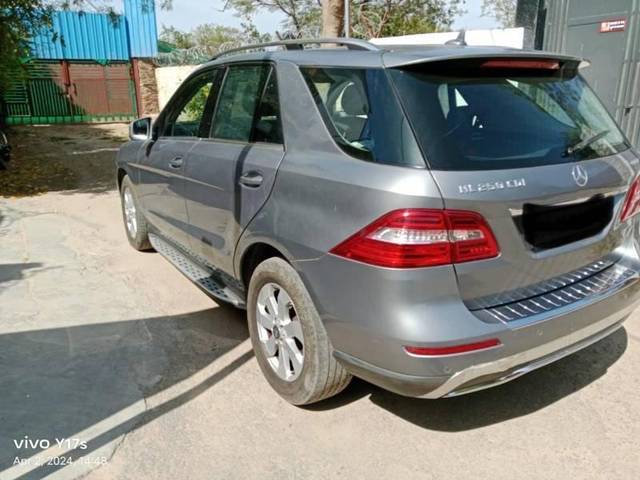 https://images10.gaadi.com/usedcar_image/4508405/original/processed_092d86f8-55e6-4d1e-ba09-5517ff33d73c.jpg?imwidth=6401