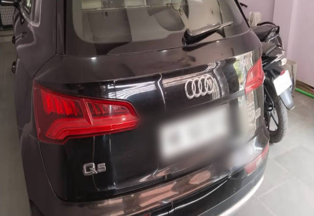 https://images10.gaadi.com/usedcar_image/4508408/original/23db4c47-01da-498c-b6db-6ca5384dda40.?imwidth=6402