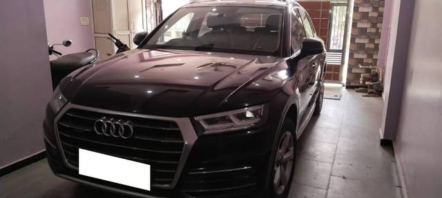 https://images10.gaadi.com/usedcar_image/4508408/original/processed_1ad79b7a-00e9-4de2-843d-644965a57222.jpeg?imwidth=6400
