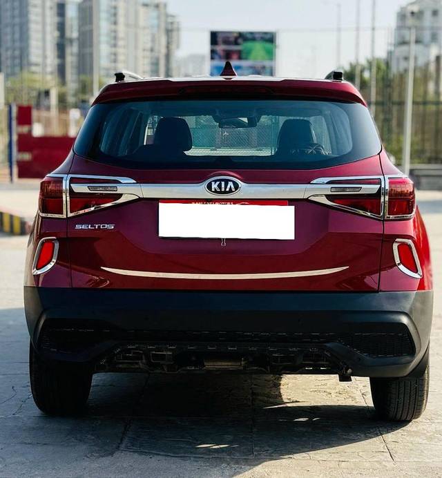 https://images10.gaadi.com/usedcar_image/4508474/original/processed_52694de005ae86252f70cbcde6594073.jpg?imwidth=6402