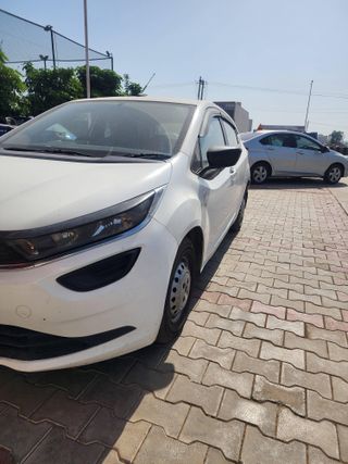 Used Tata Altroz XM