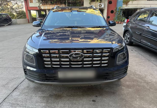 https://images10.gaadi.com/usedcar_image/4508583/original/d6fc8002-70e2-40e6-bbc9-832f1db50026.?imwidth=6400