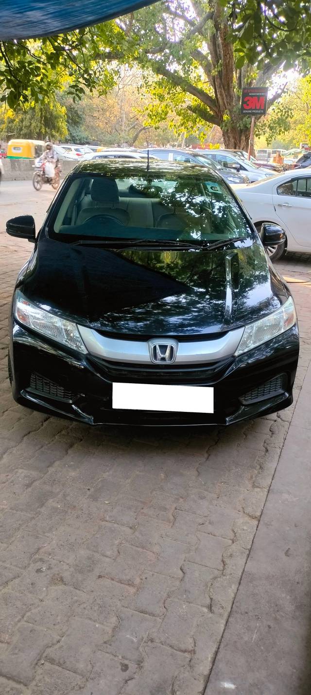 https://images10.gaadi.com/usedcar_image/4508644/original/processed_0087e1692259834dce2631c06c7e1cdb.jpg?imwidth=6400