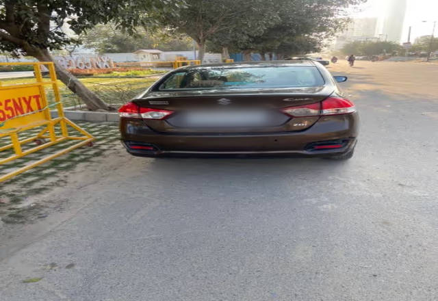 https://images10.gaadi.com/usedcar_image/4508654/original/c68efba0-74b8-405b-9de2-5ec057c843c5.?imwidth=6402