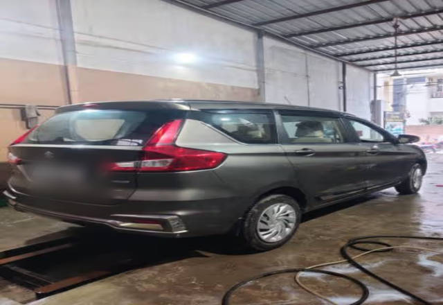 https://images10.gaadi.com/usedcar_image/4508688/original/76631081-c4fd-4a12-b180-666cd8d6346c.?imwidth=6401